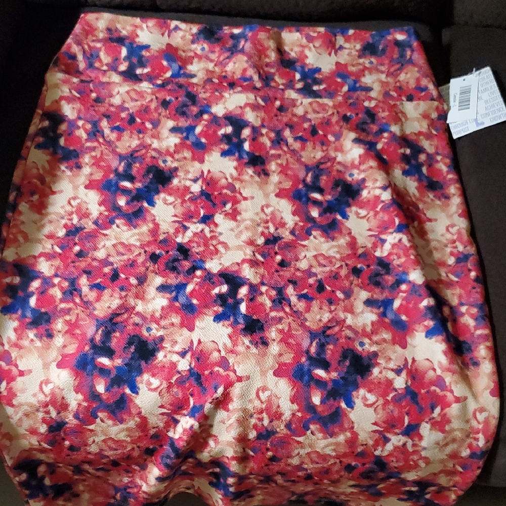 #CAS21 (CH) NWT LuLaRoe Cassie Pencil Skirt